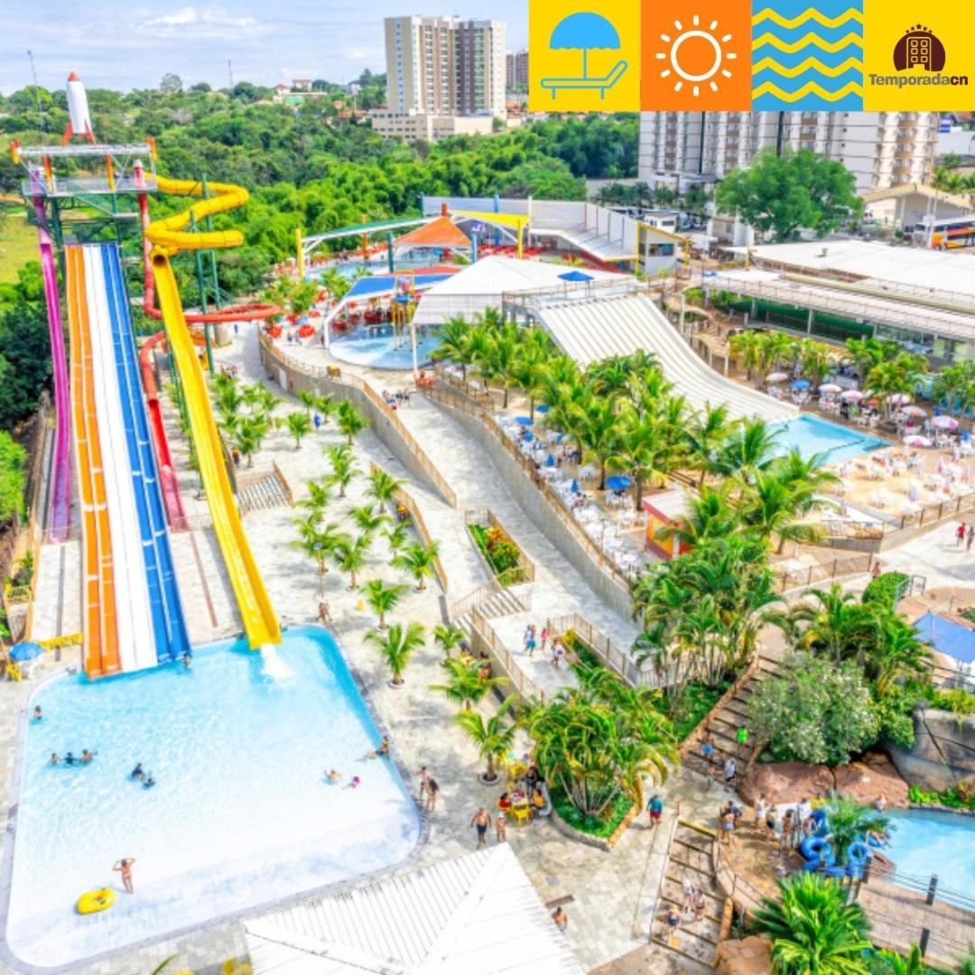 Piazza Com Acesso Ao Acqua Park Aparthotel Caldas Novas Exterior foto
